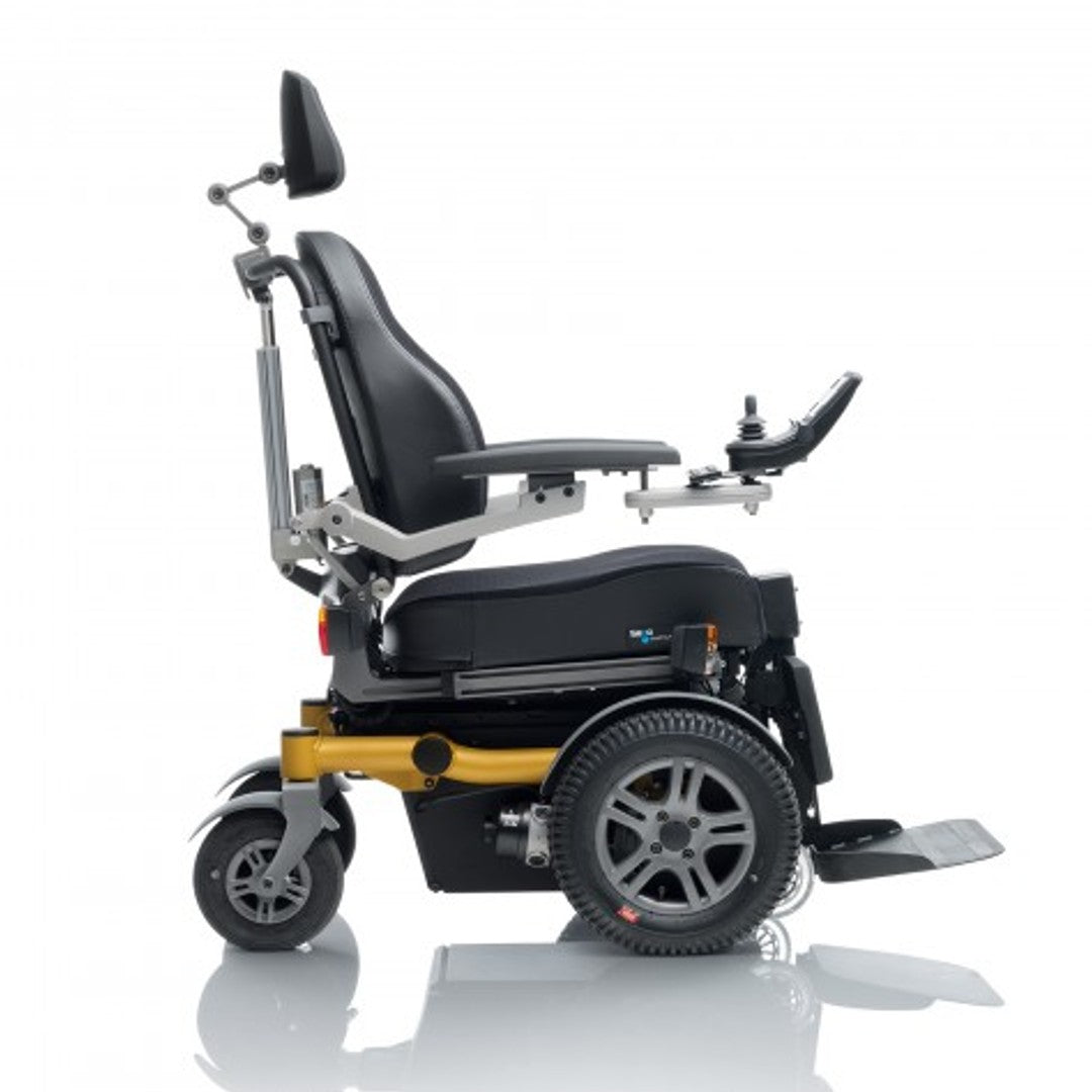 Image du fauteuil roulant électrique Dietz Sango avancé, fauteuil roulant électrique à traction avant, vue latérale avec accent jaune